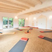 10. August 2025  -  Yoga Sonntag